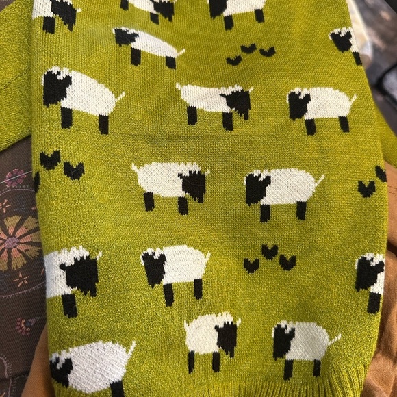 Dog Sweater | Two Sweaters | Green Sheep Pattern | Gray | Small | Fitwarm - Picture 4 of 8